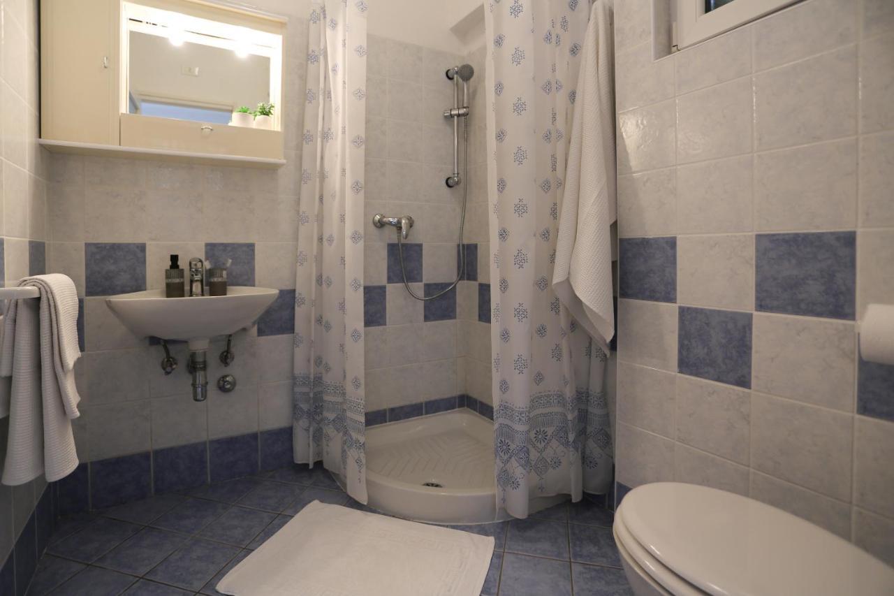Apartments Eugenio Turizam Солине Екстериор снимка
