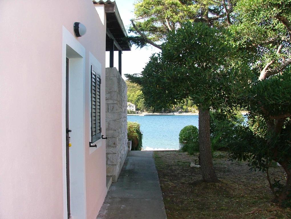 Apartments Eugenio Turizam Солине Екстериор снимка
