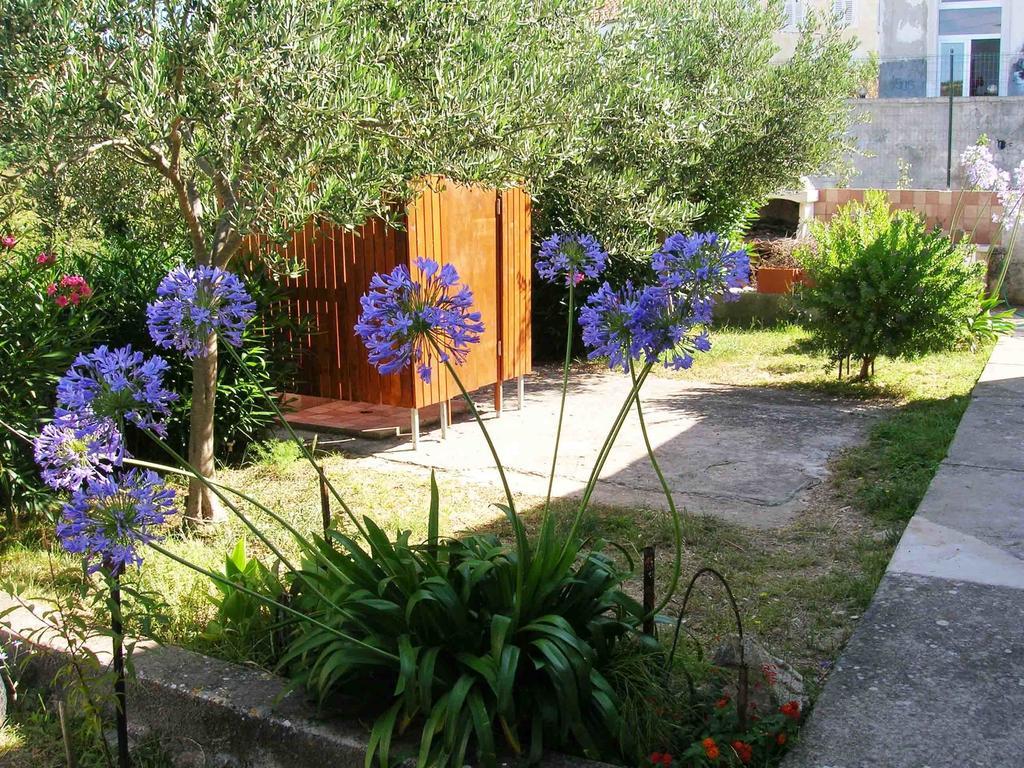 Apartments Eugenio Turizam Солине Стая снимка