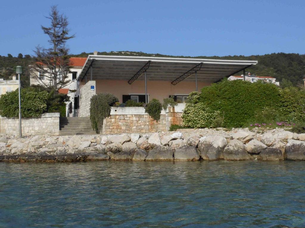 Apartments Eugenio Turizam Солине Екстериор снимка